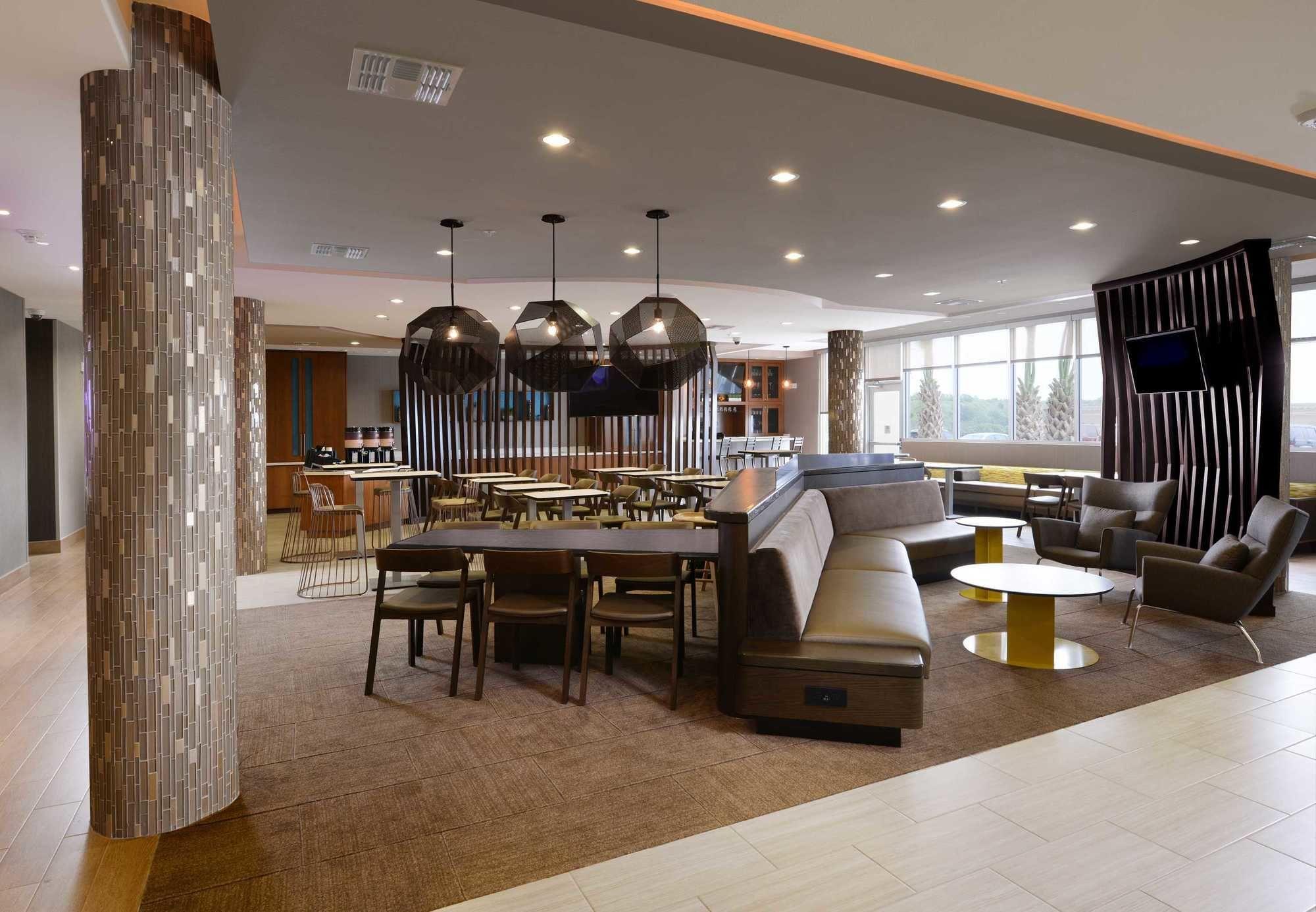 Springhill Suites By Marriott San Antonio Northwest At The Rim Екстериор снимка